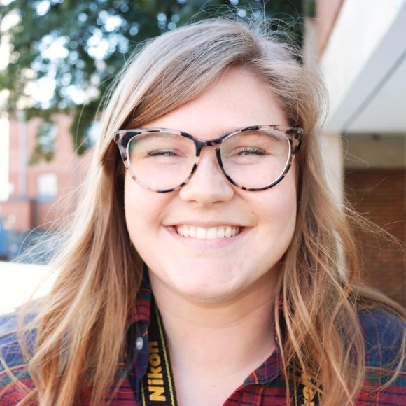 Meet your Posher, Savannah - Picture 1 of 1